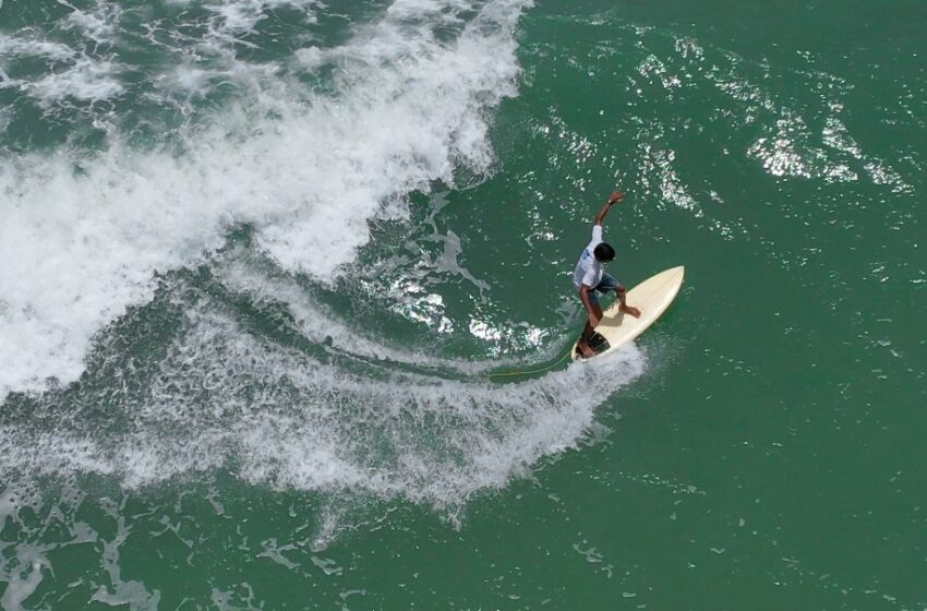  “ณัฐกร” แชมป์กระดานโต้คลื่น Grom Attack! – Thailand Junior Surf Contest 2023 ที่ จ.พังงา