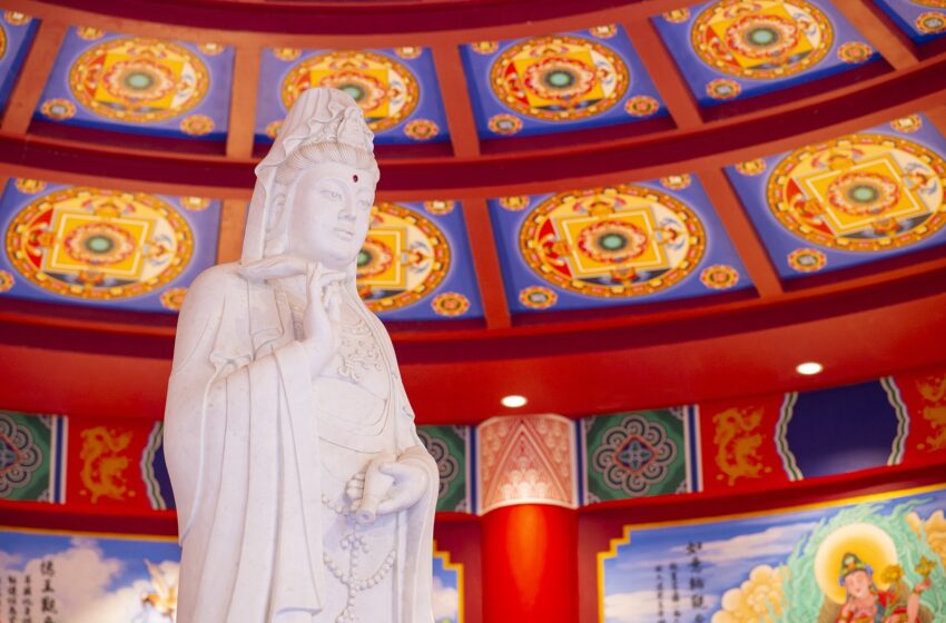  วิหาร “อี่ ทง เทียน ไท้” กบินทร์บุรี  ชวนสาธุชนสักการะองค์พระโพธิสัตว์กวนอิมรับตรุษจีน