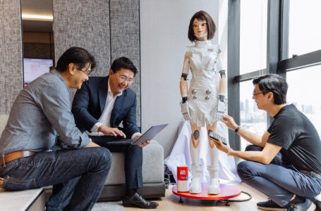 “มะลิ” หุ่นยนต์ที่มี Gen AI อยู่เบื้องหลังที่กำลังเข้ามาปฏิวัติงานบริการลูกค้า