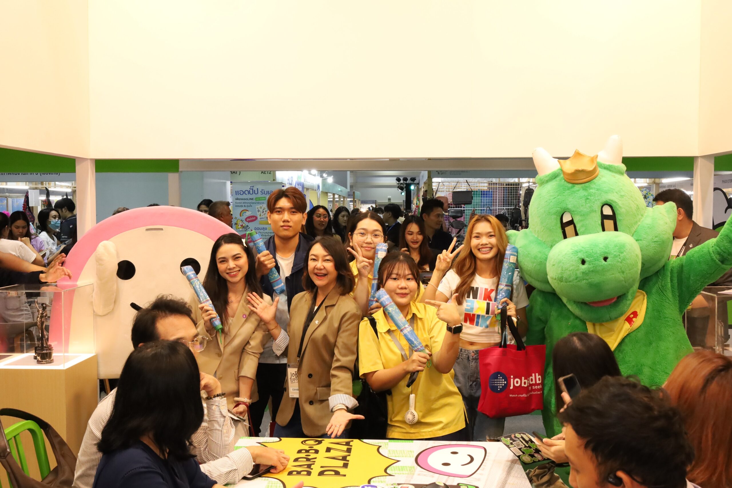 “ฟู้ดแพชชั่น” ตามหาชาวแก๊งร่วมเสิร์ฟประสบการณ์ความสุข ในงาน JOB EXPO THAILAND 2024