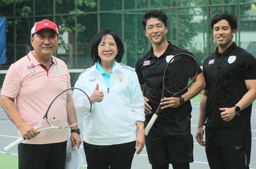  “มาดามจู” ลุ้น  5 นักหวดสาวซอฟท์เทนนิสทีมชาติไทย ชุดลุยศึกเอเชี่ยนเกมส์ที่เมืองนาโกย่า ประเทศญี่ปุ่น คว้าเหรียญรางวัล